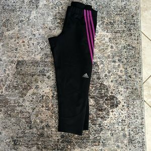 Adidas capri leggings